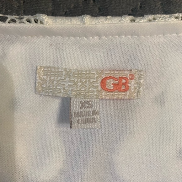 White floral lace romper! - Picture 2 of 2